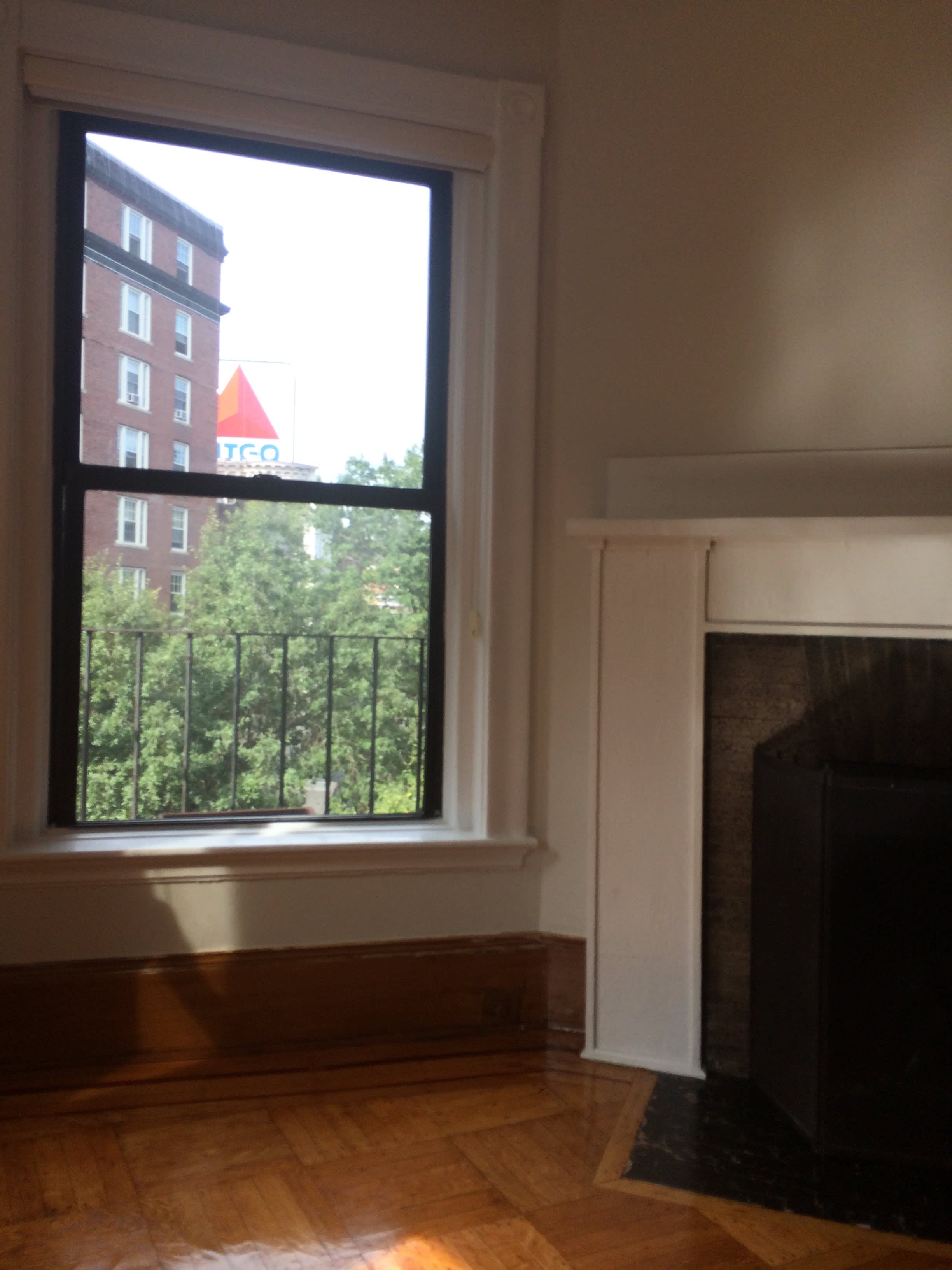 33 Bay State Rd – photo 3