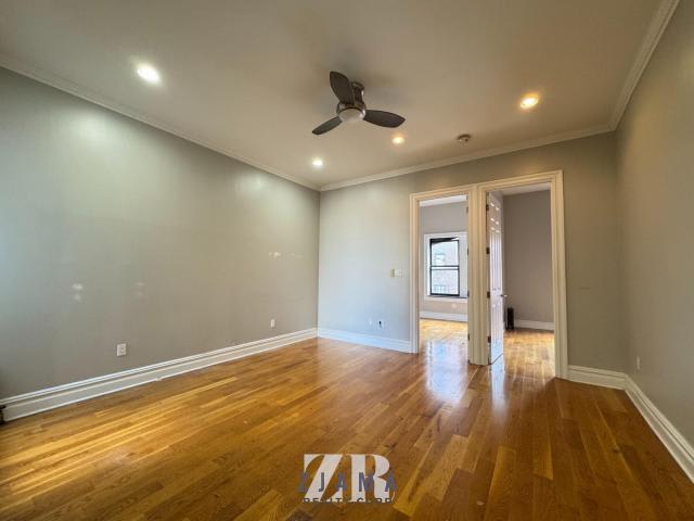 323 Lincoln Place – photo 2