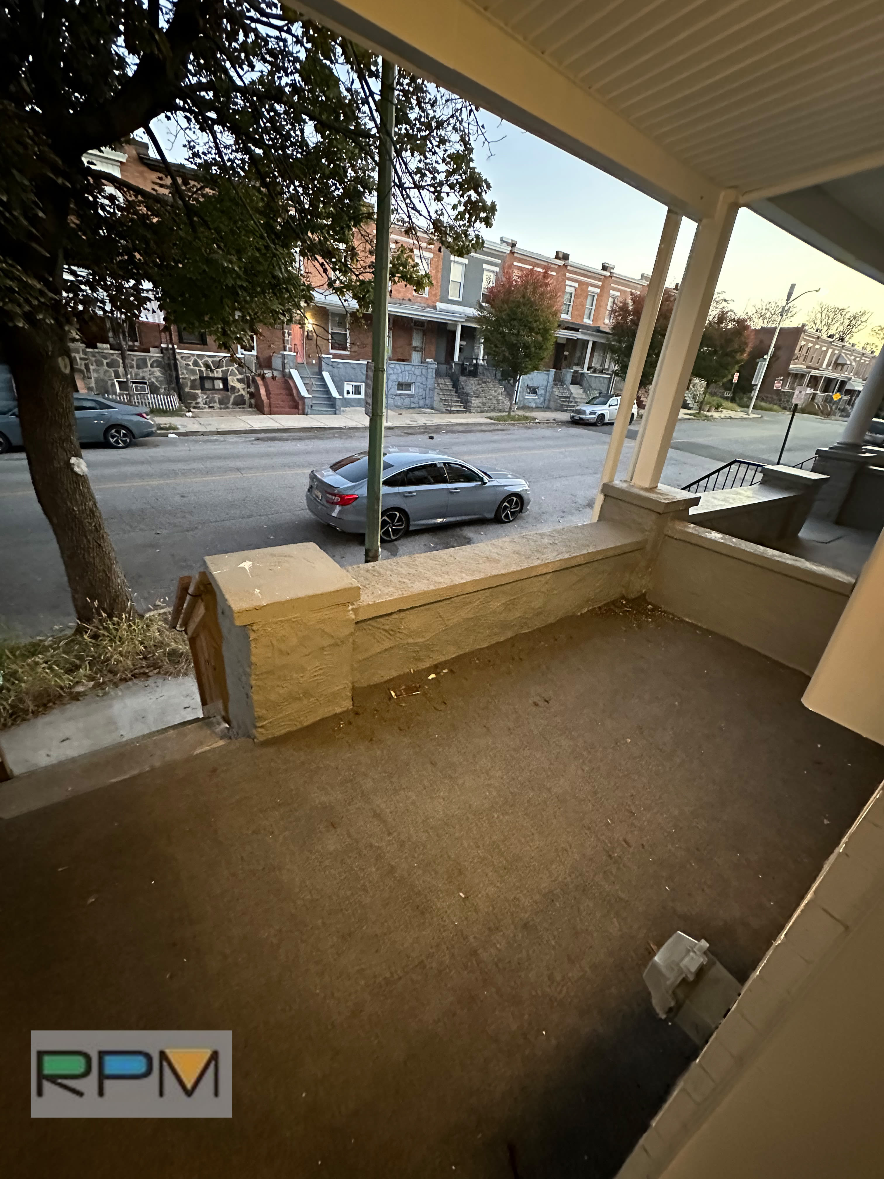 2725 E Chase St – photo 3