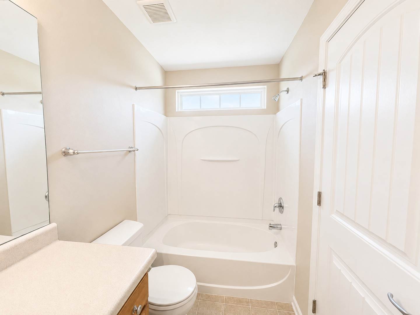 2 bedroom 2.5 bath townhome in Spring Lakes – photo 4