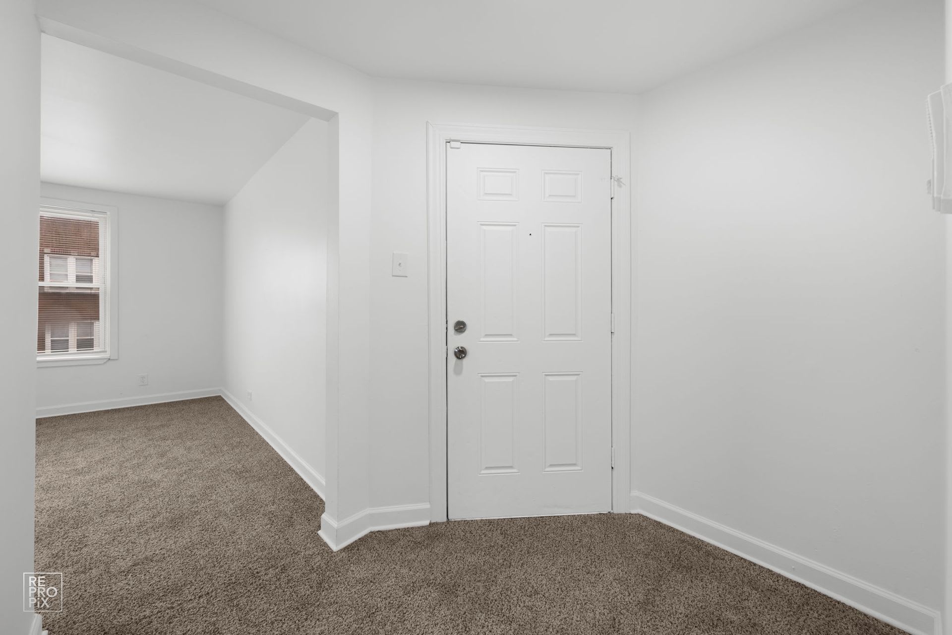 3415 N Bosworth Avenue – photo 5