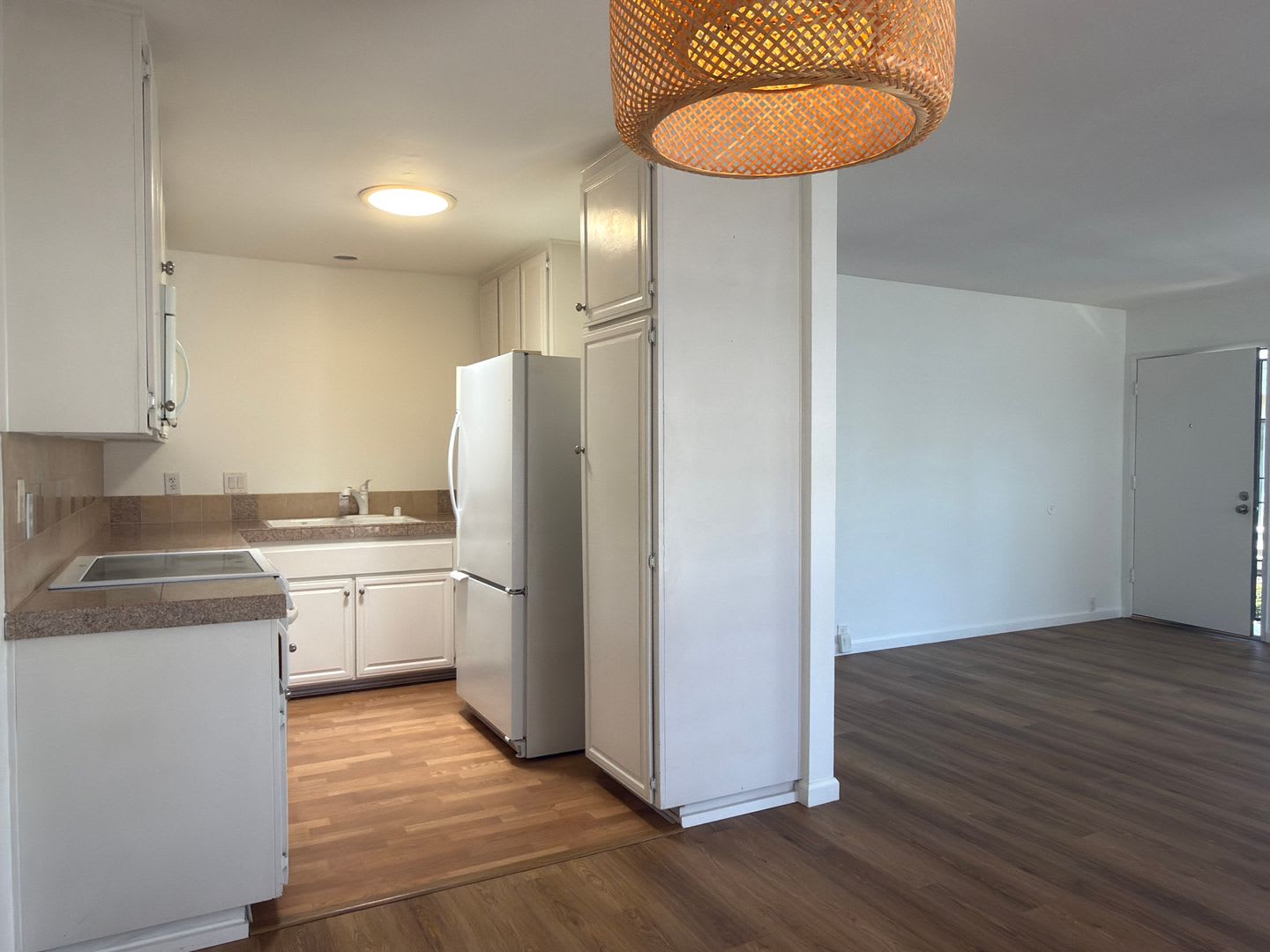 University City 2BR Condo with Private Patio and Community Pool – photo 3