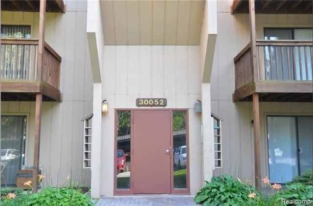 30052 W 12 MILE Road – photo 1