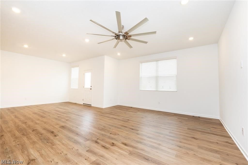 98 Brewster Drive – photo 2