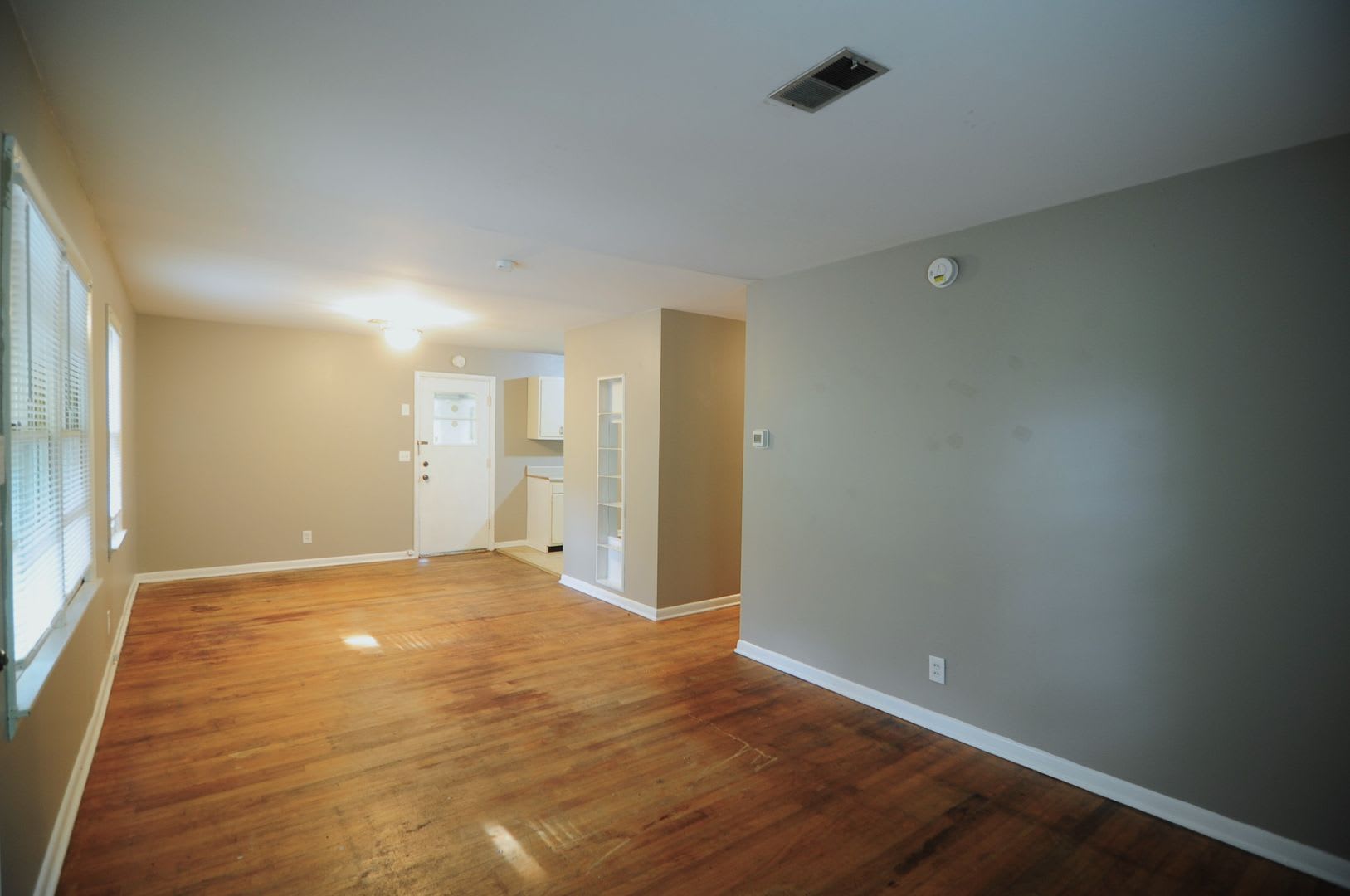 4110 Broyles Ave. – photo 3