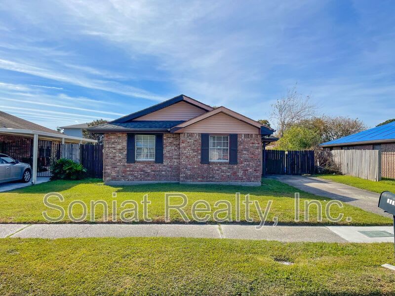 7596 Morel Street – photo 1