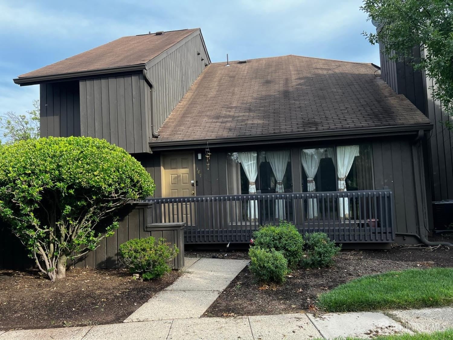 187 Westgate Drive – photo 3