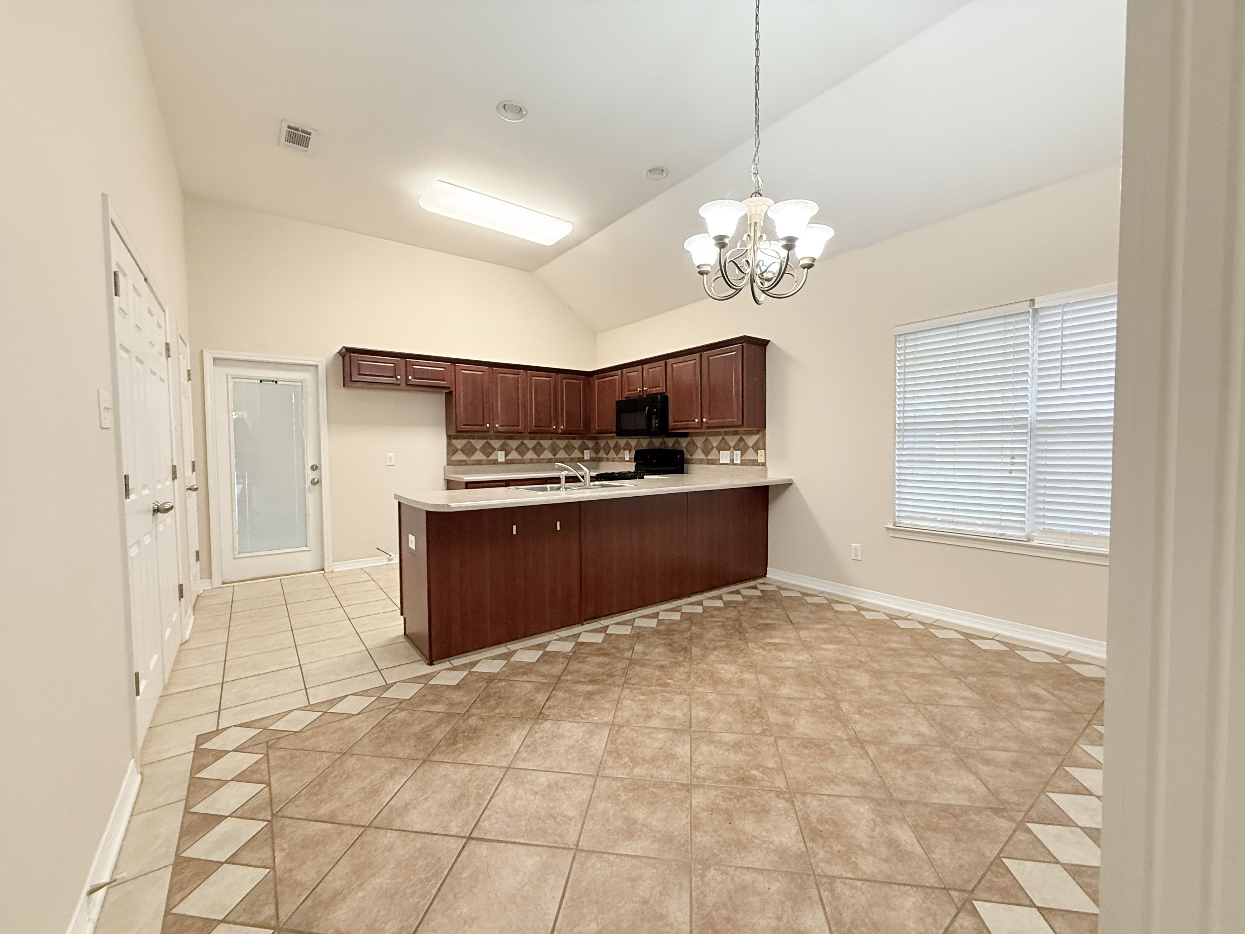 29956 Saint Barbara St – photo 2