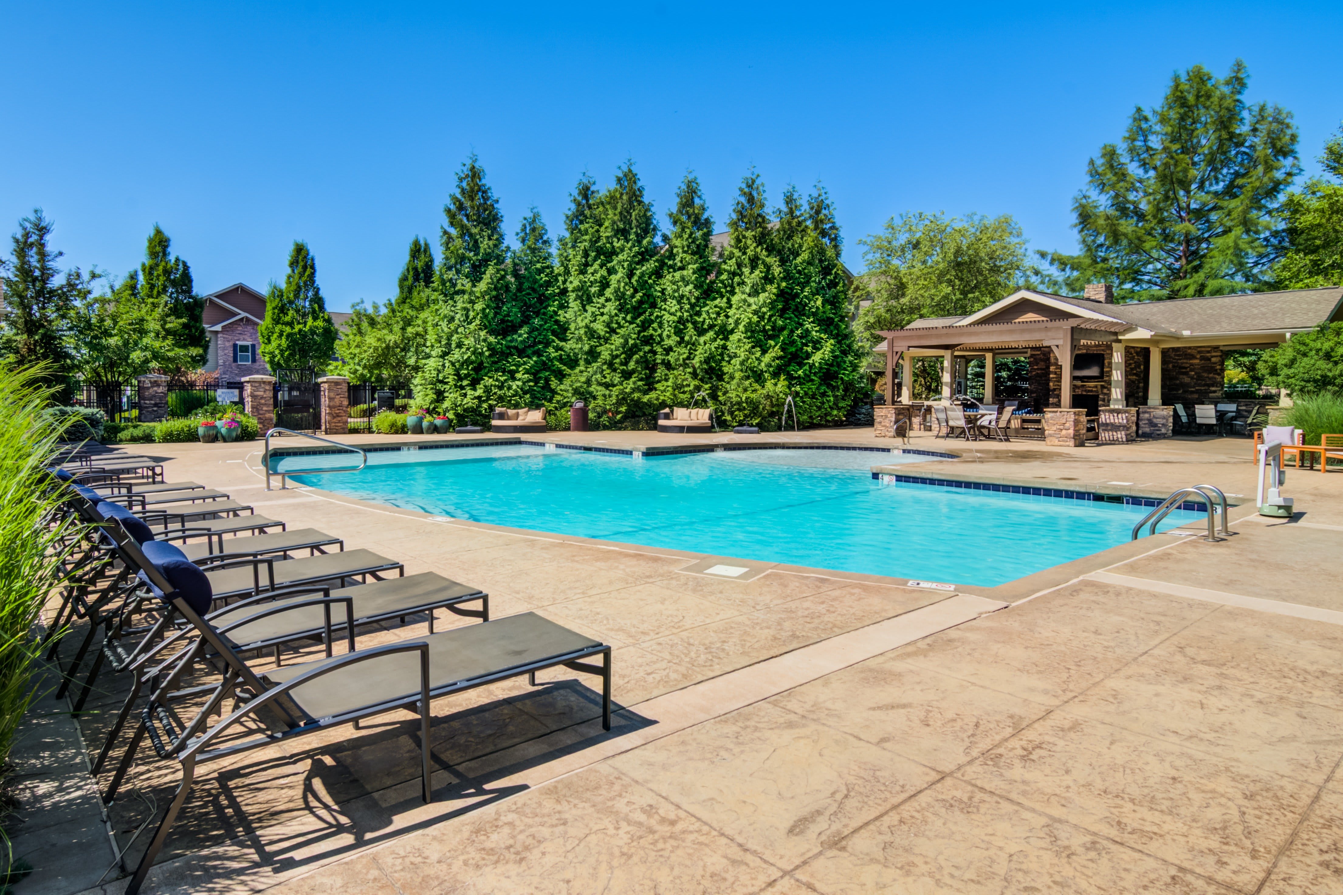 The Sovereign at Overland Park Apartments – photo 3