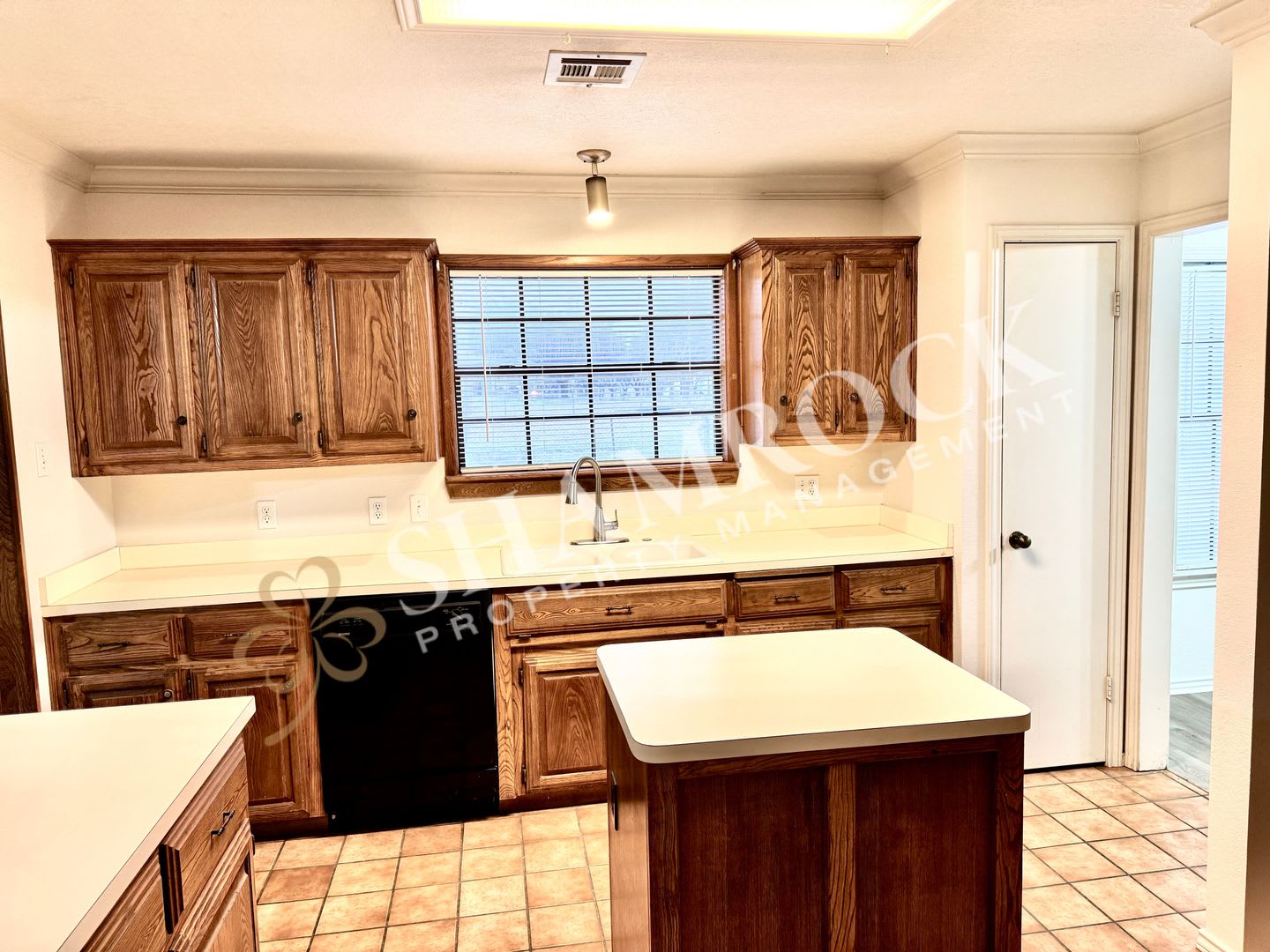 Spacious 3 2 In Lorena – photo 4