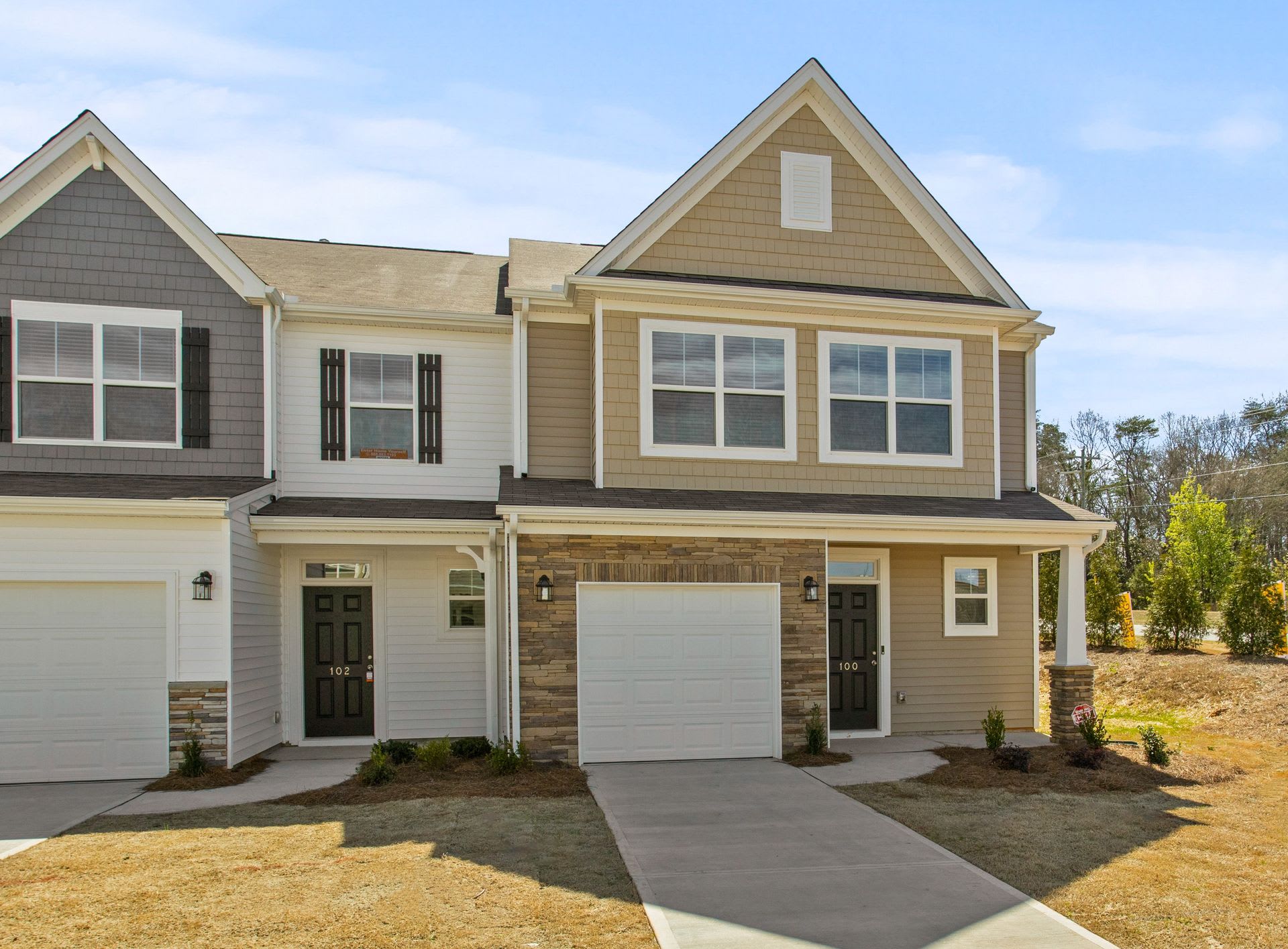 Beautiful Townhome In Powdersville Area 3 Bedroom 2 5 Bath Available Now – photo 2
