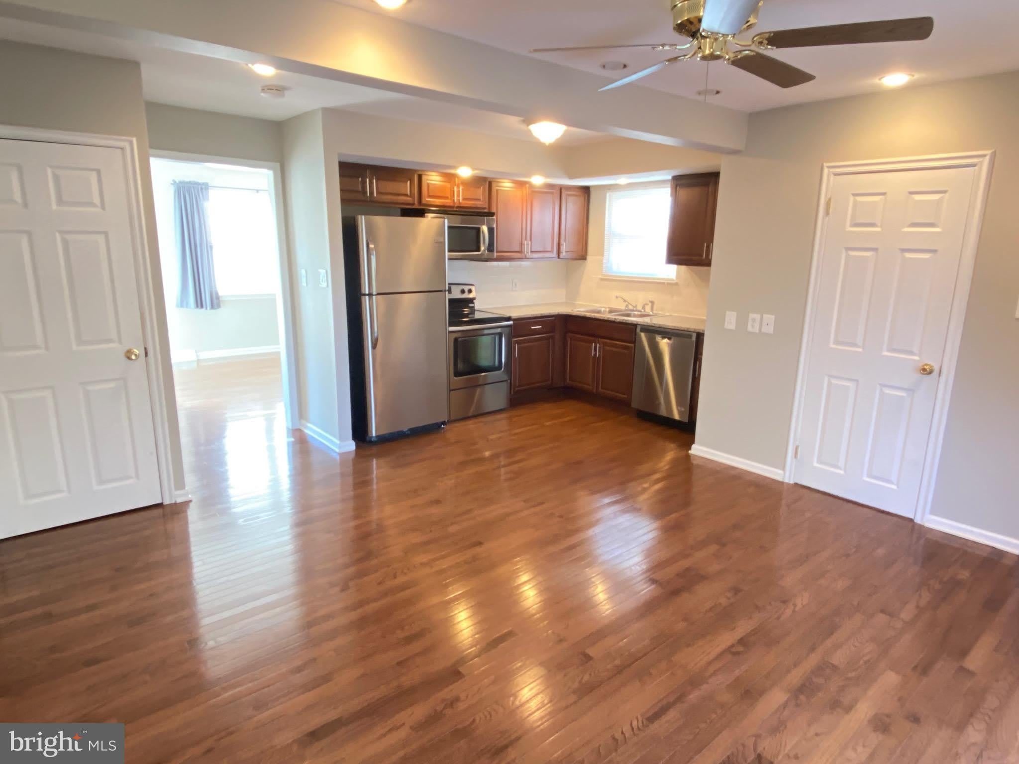 517 GRANT Avenue – photo 1