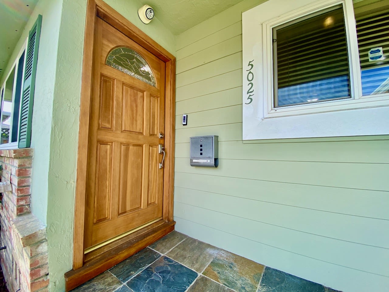 5025 Carm Avenue – photo 2