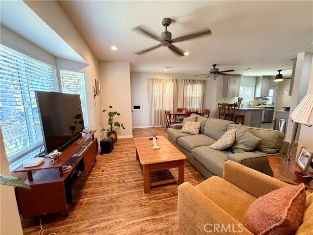 3069 Magnolia Avenue – photo 3