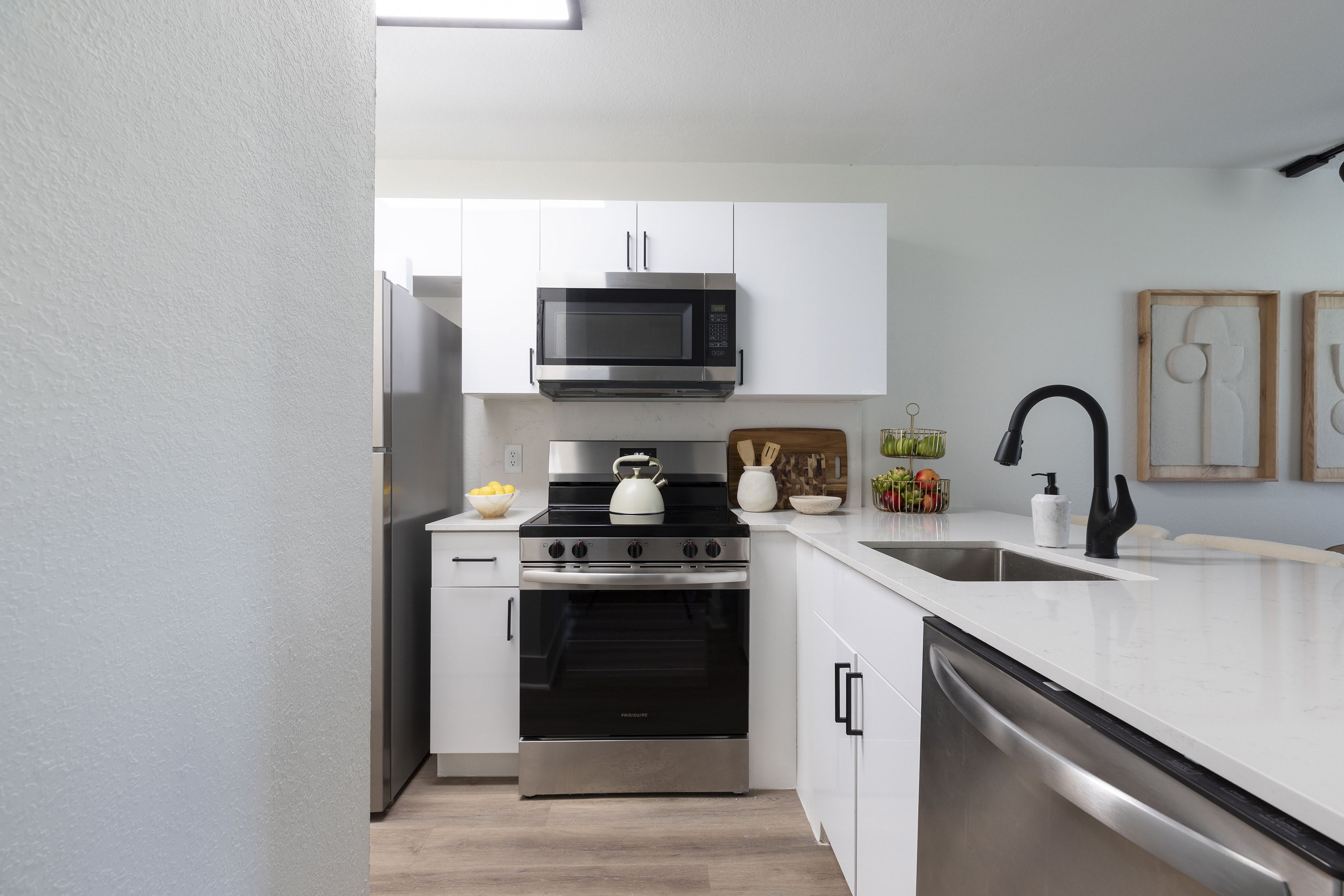 Palm Isle Residences – photo 2