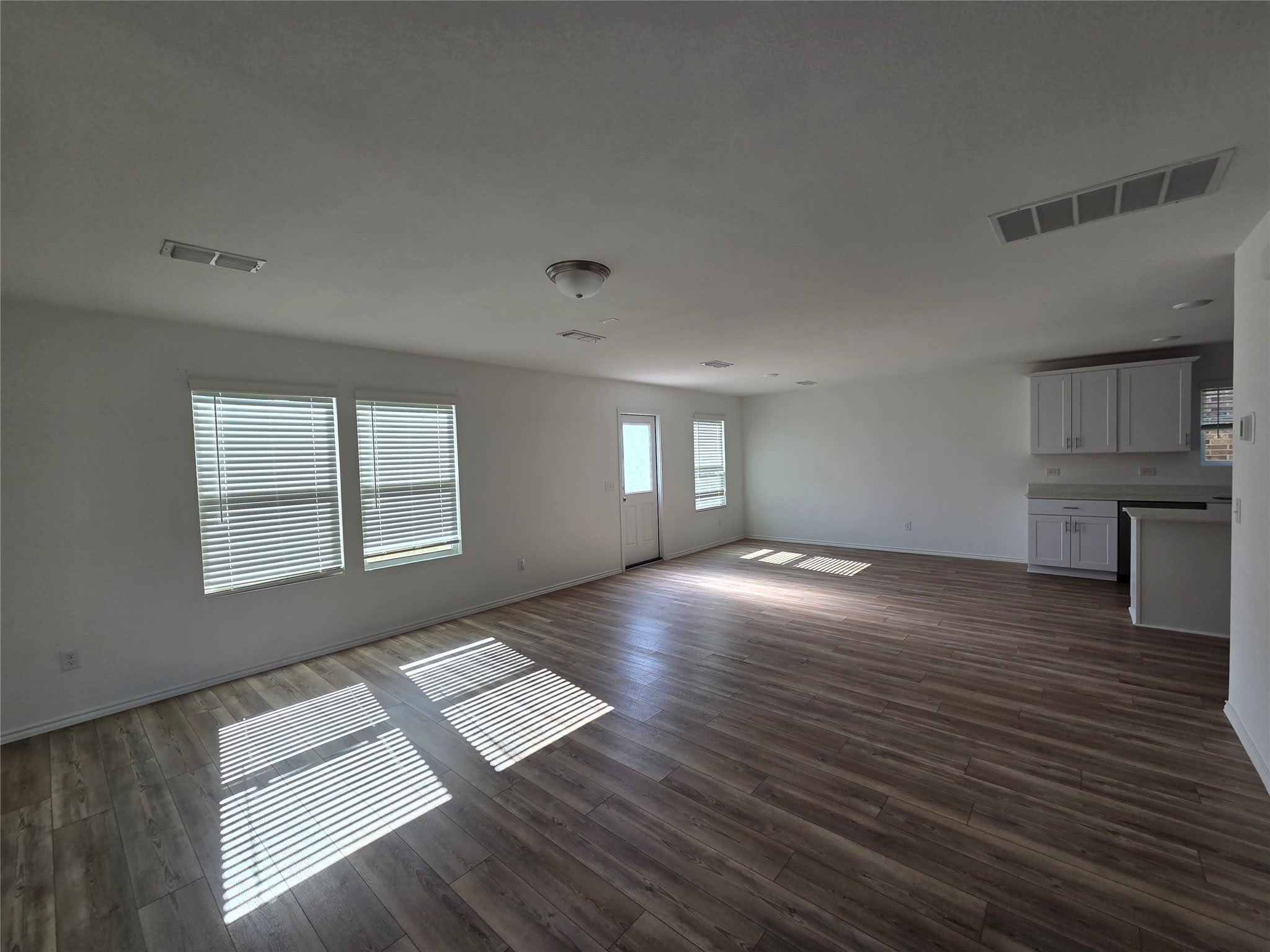 837 Breakwater Drive – photo 2