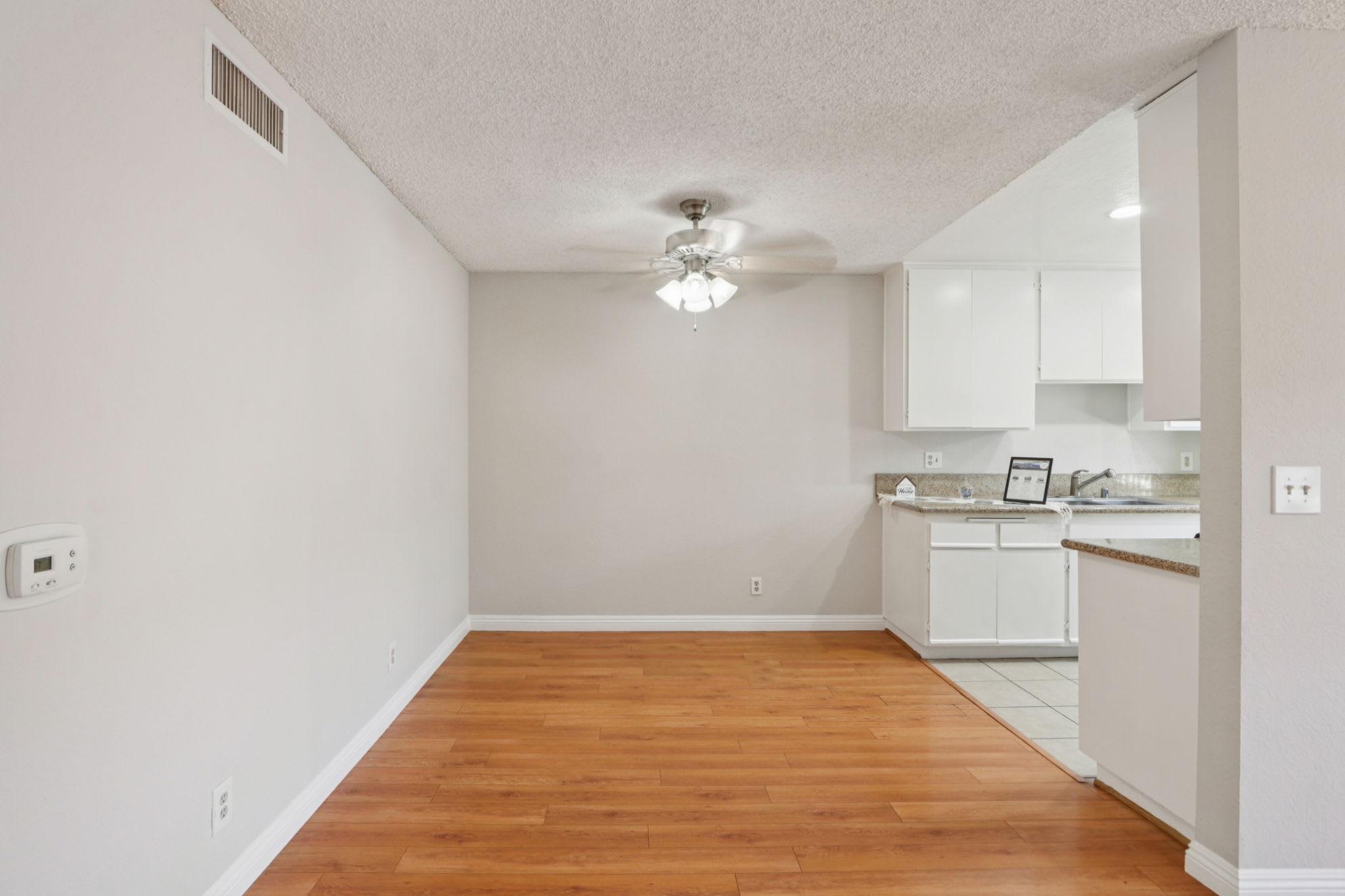 626 E Verdugo Ave – photo 3