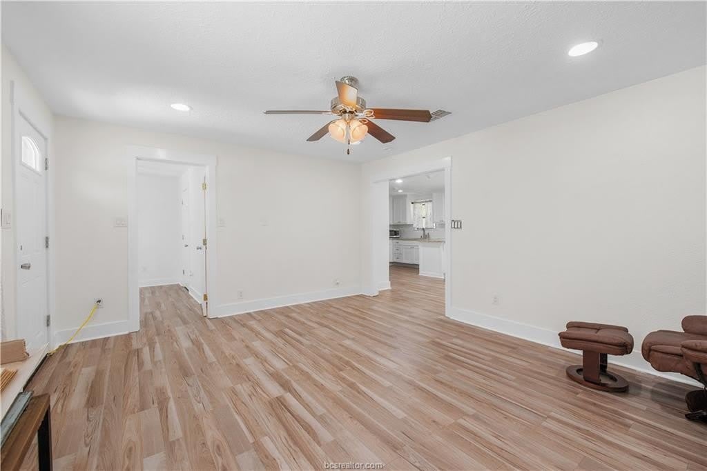 1510 Burt Street – photo 4
