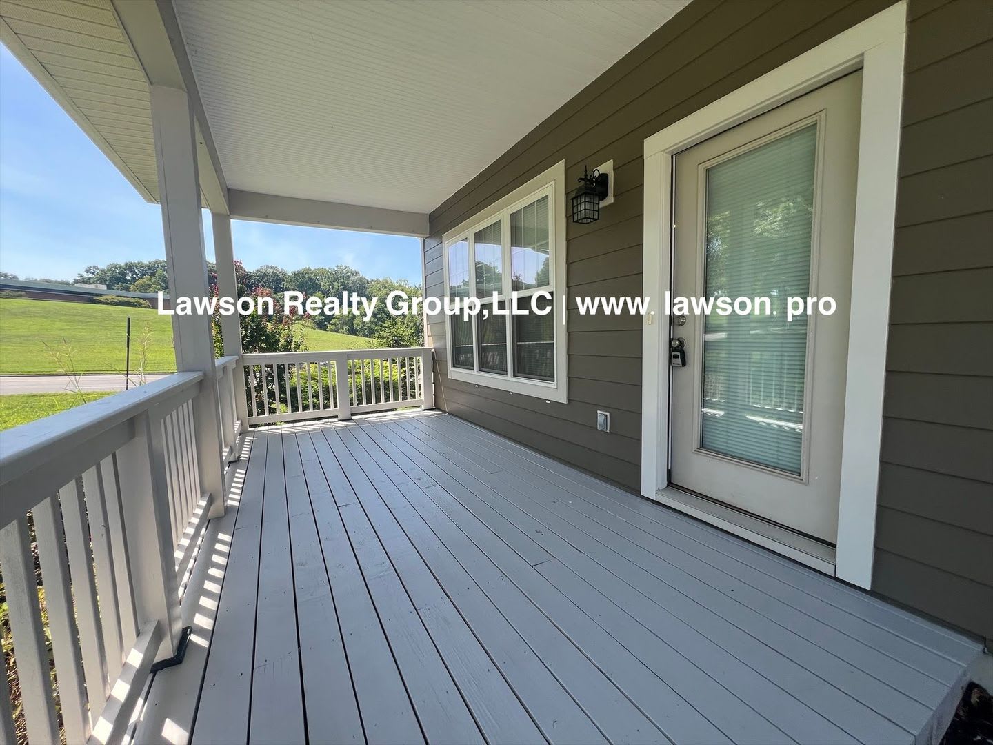 Newer Construction Cottage With Double Car Garage – photo 3