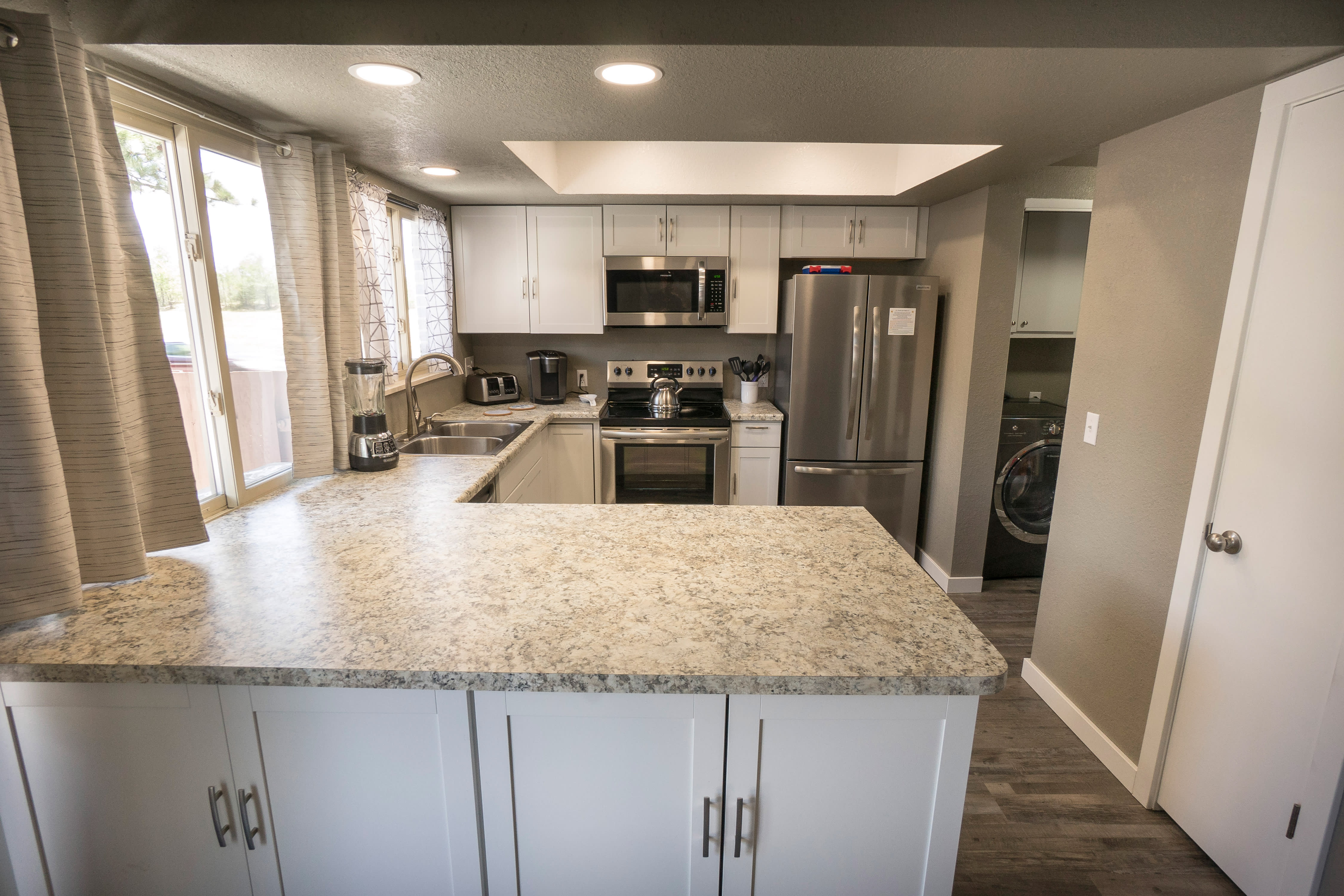3872 Constitution Avenue – photo 3
