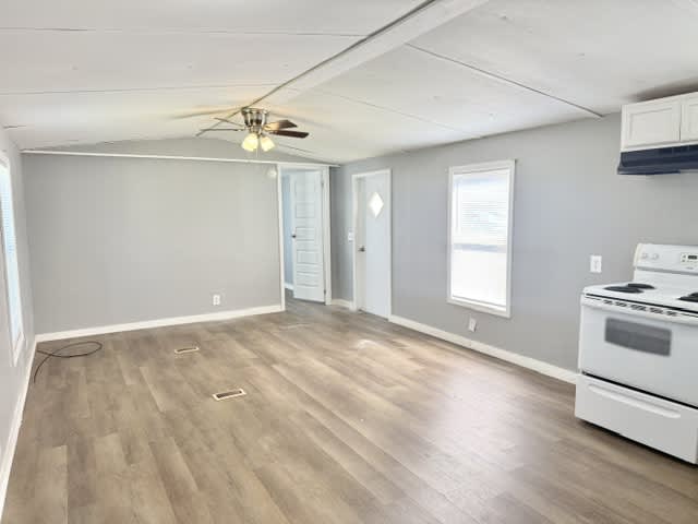 203 W Conyers Avenue Lot 4 – photo 2