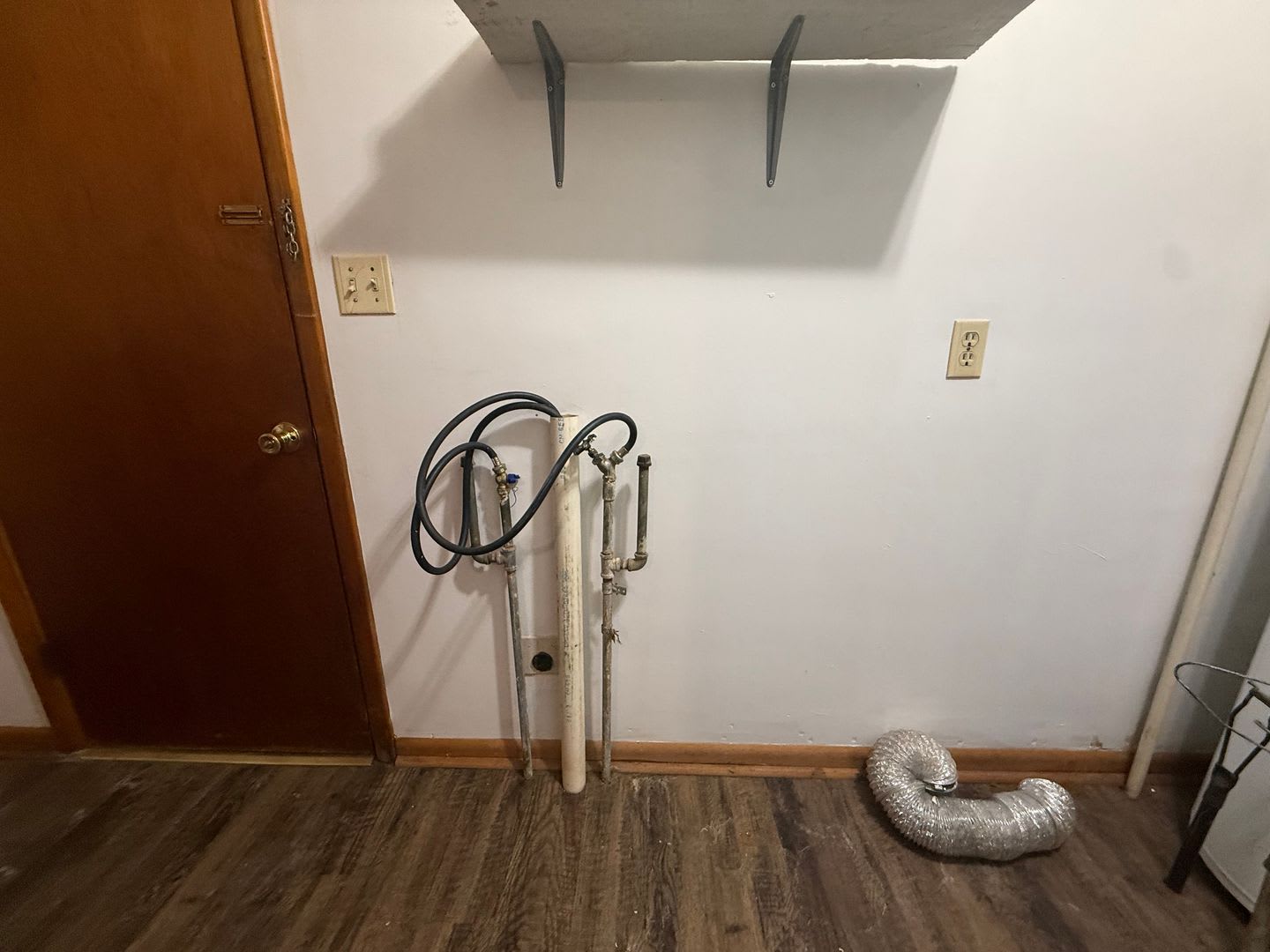 3 Bedroom 1 Bath with 1 Car Garage! – photo 5