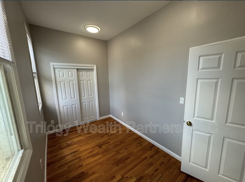 224 S. 7th Street – photo 4