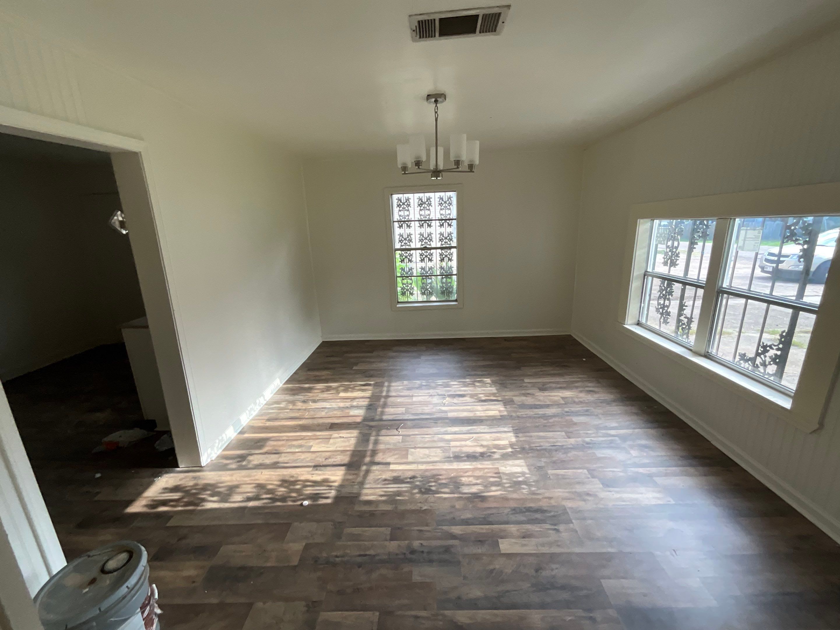 2835 Comfort Street – photo 5
