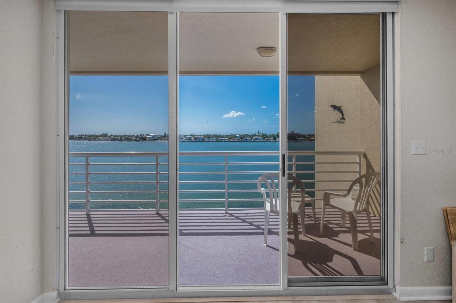 6085 Bahia Del Mar Circle – photo 3