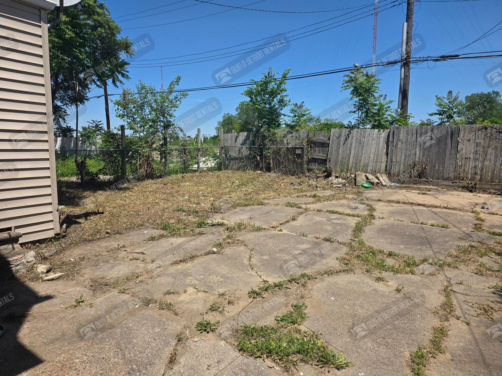 13918 Roselawn St Uppr – photo 3
