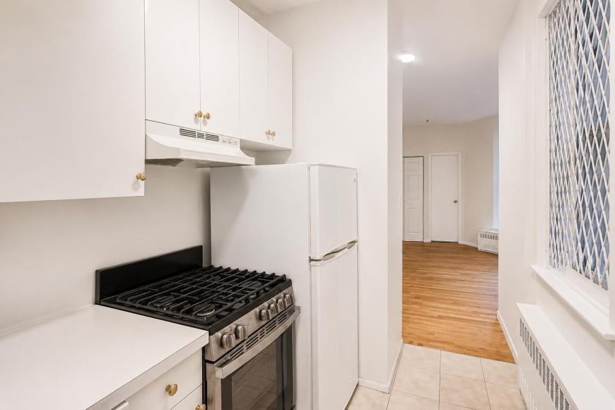 953 Amsterdam Avenue – photo 4