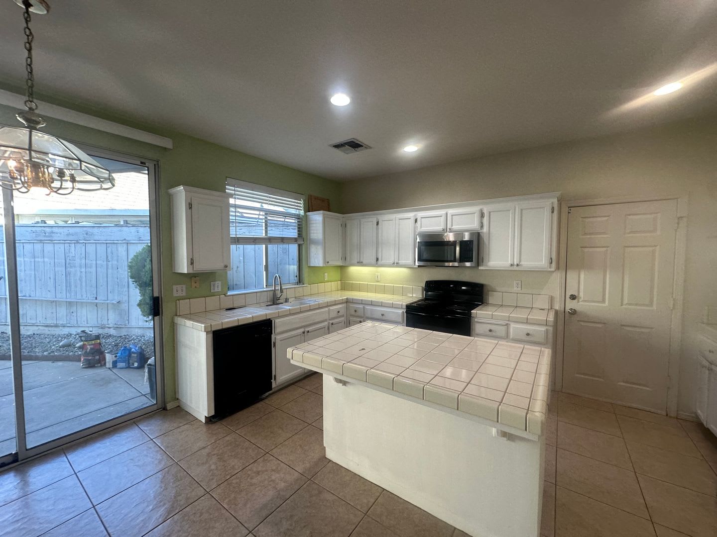1787 Hearthstone Lane – photo 3