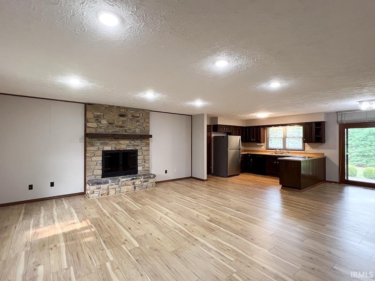 1633 S Greenfield Court – photo 2
