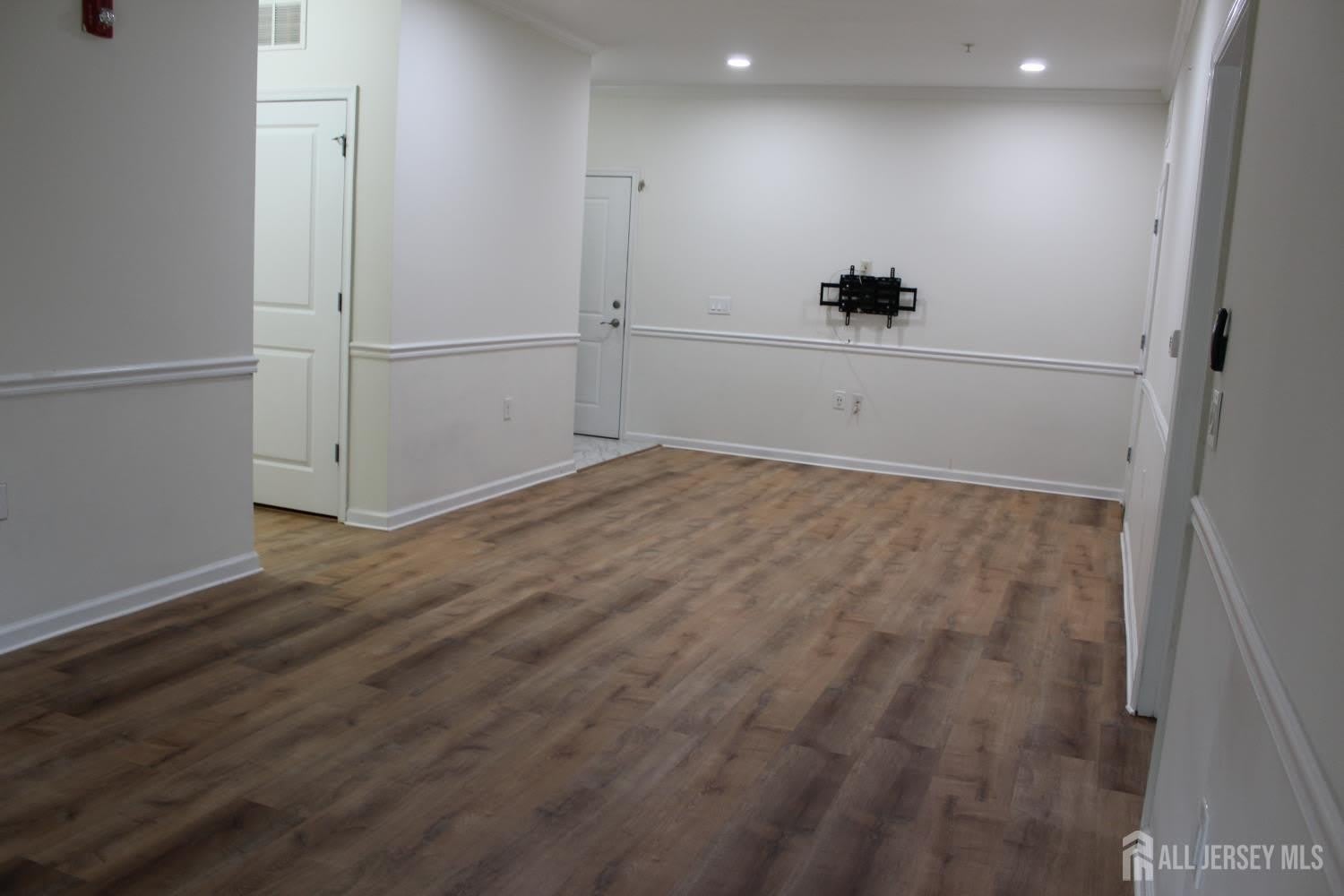 611 Doral Court – photo 3