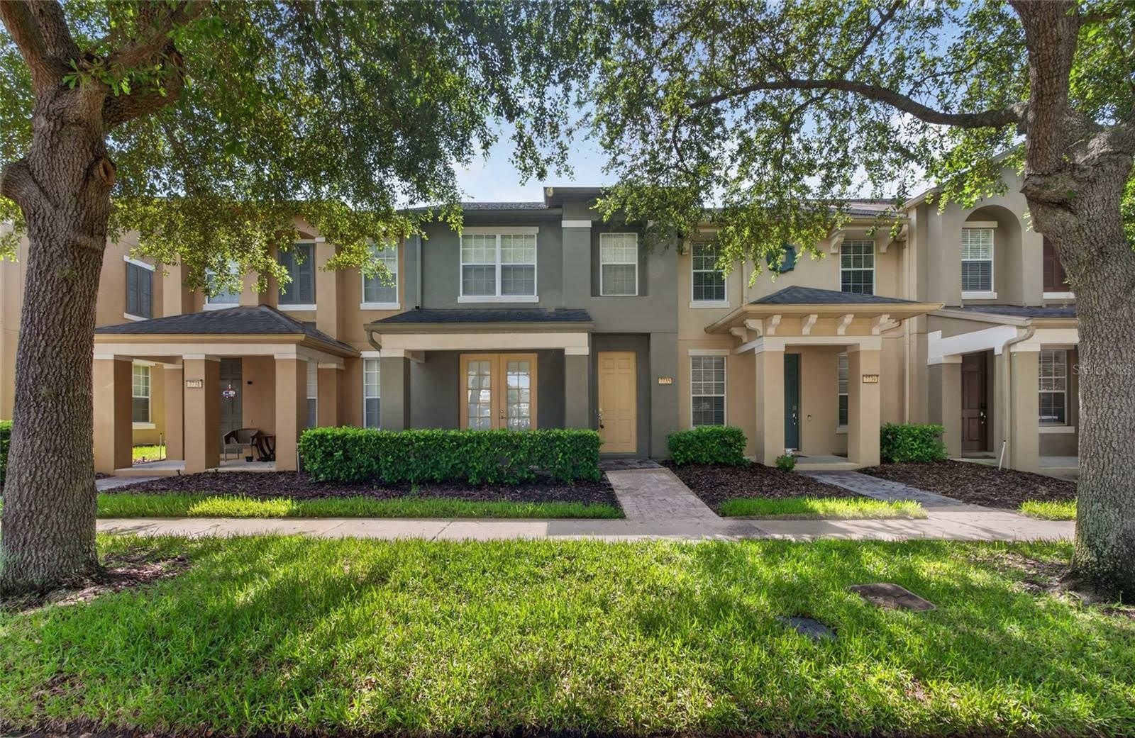 7735 FAIRGROVE Avenue – photo 1