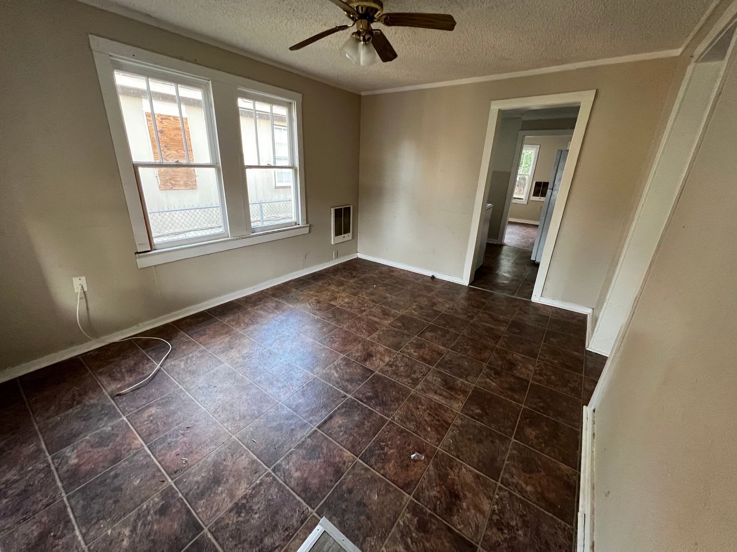 3 Bed 1 Bath – photo 3