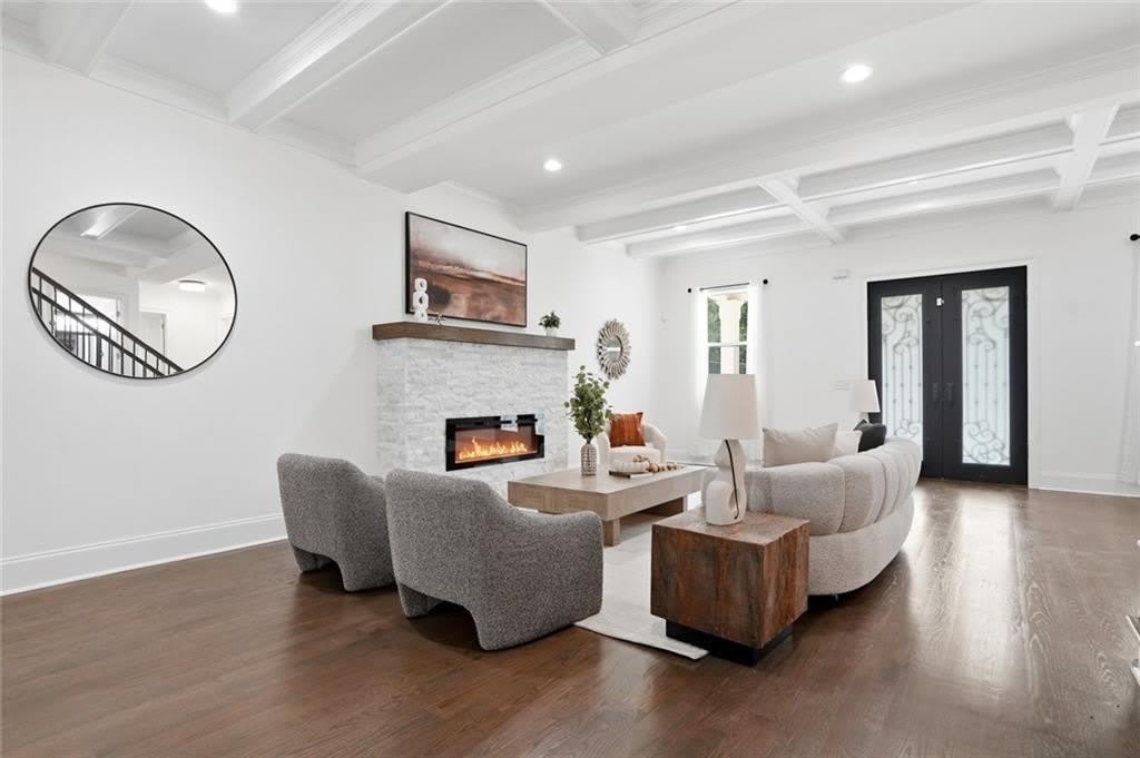 2415 Rugby Avenue – photo 5