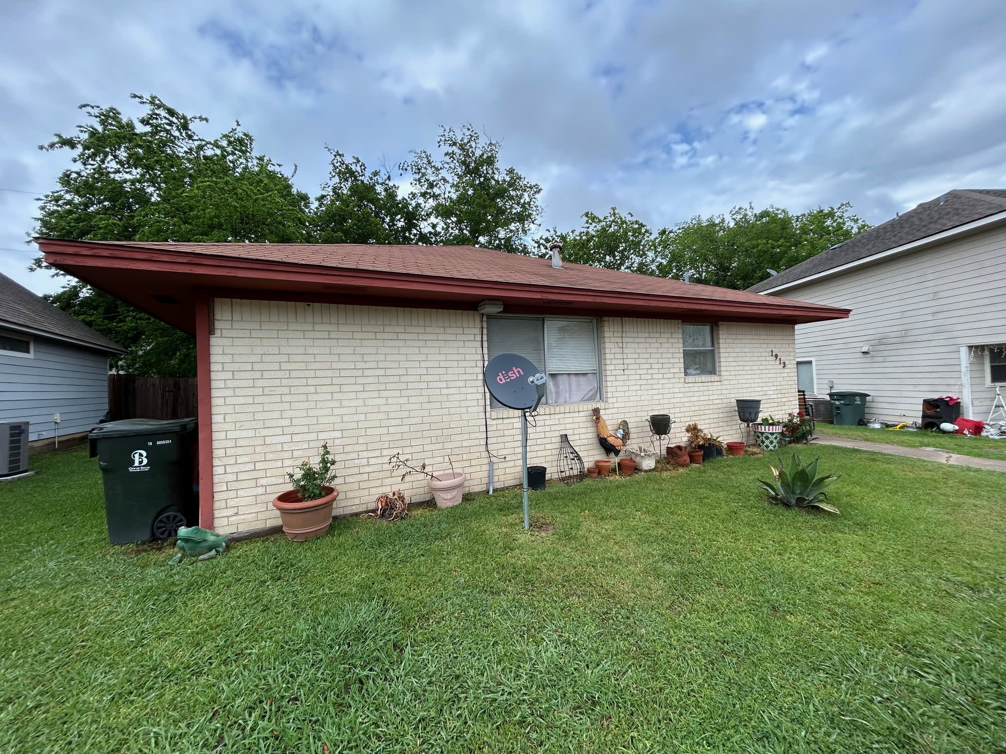 1913 Pine Tree Drive – photo 1