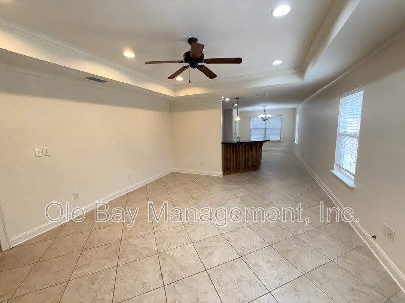 18 Breydon Ct – photo 2