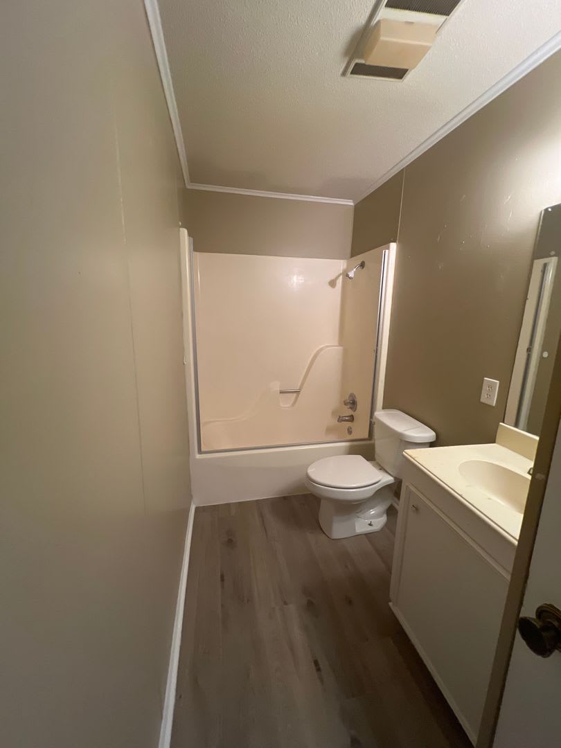 Sulphur- 1 Bedroom 1 Bath Apartment – photo 5