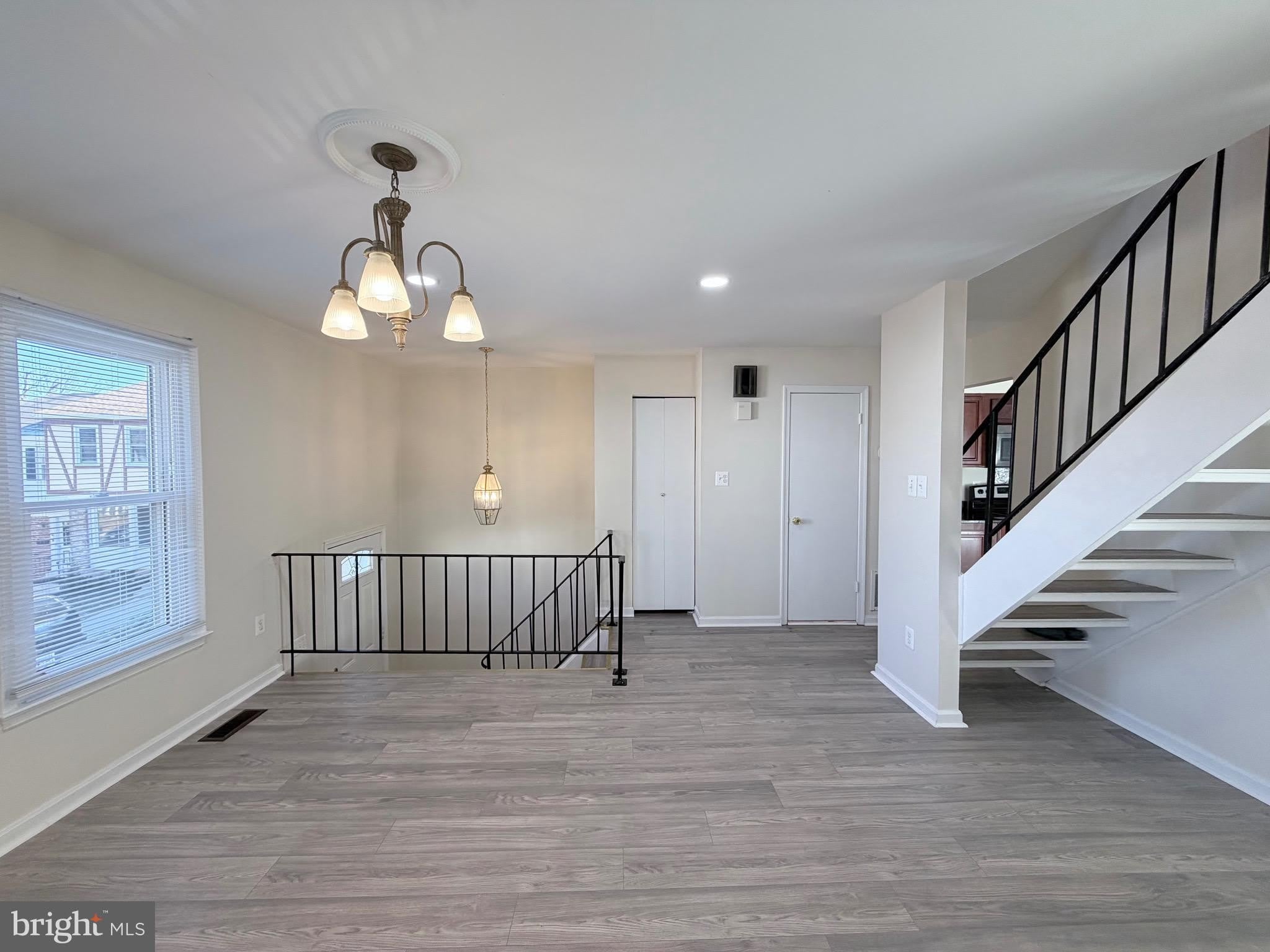 4054 HANSON OAKS Drive – photo 2