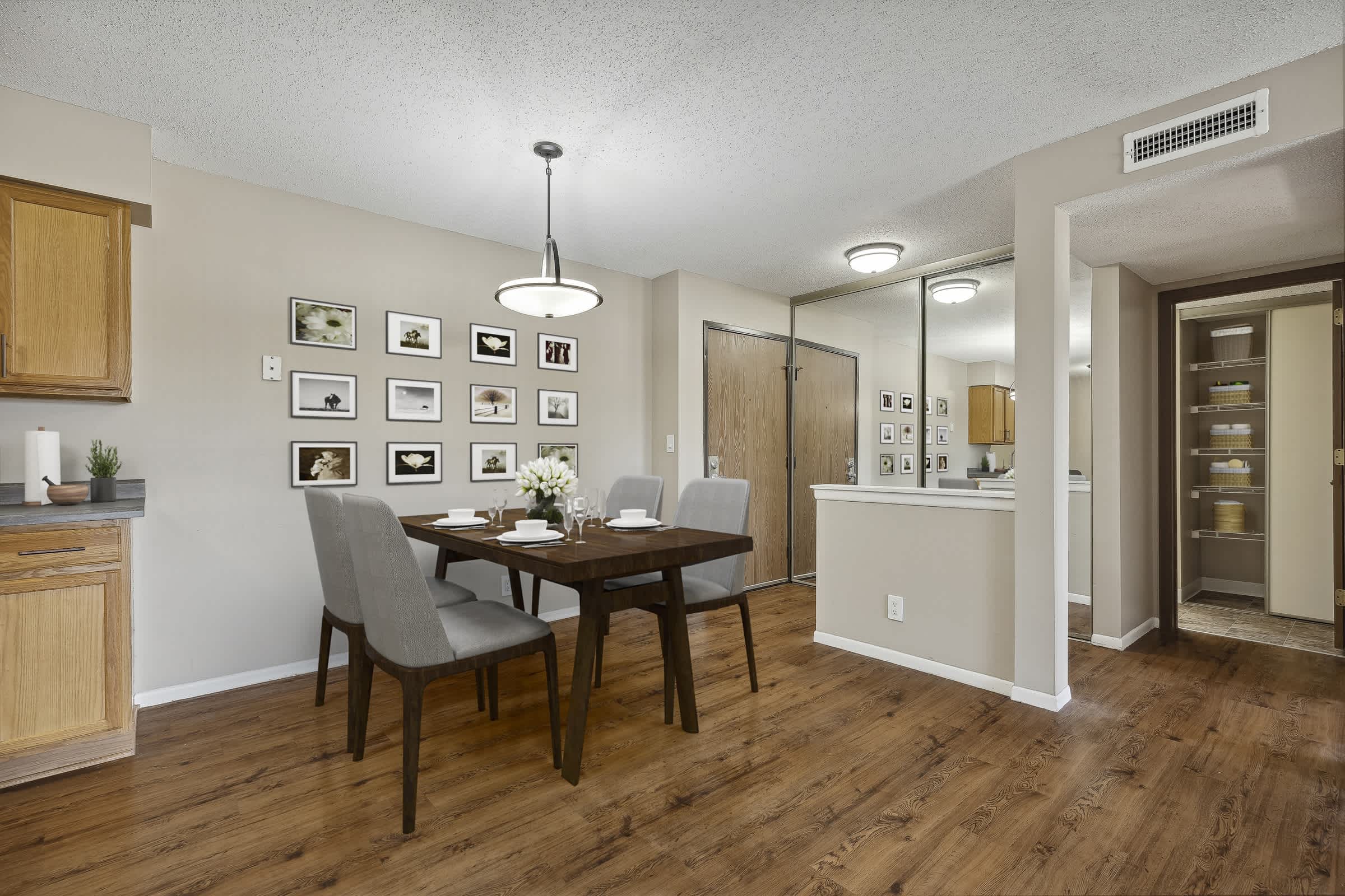Willow Creek Apartments – photo 2