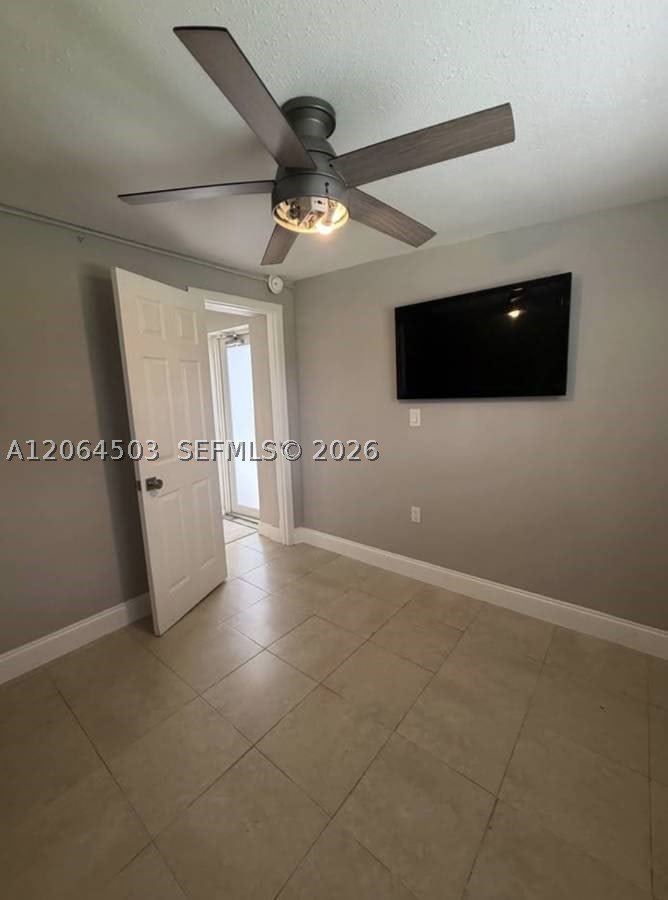 11100 NE 12th Ave – photo 4