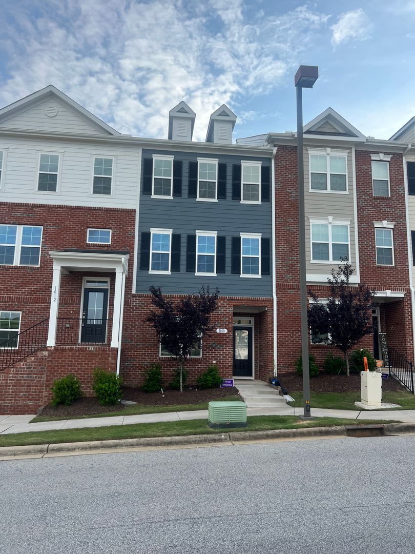 MUST SEE!! 3bd 3.5ba – photo 2