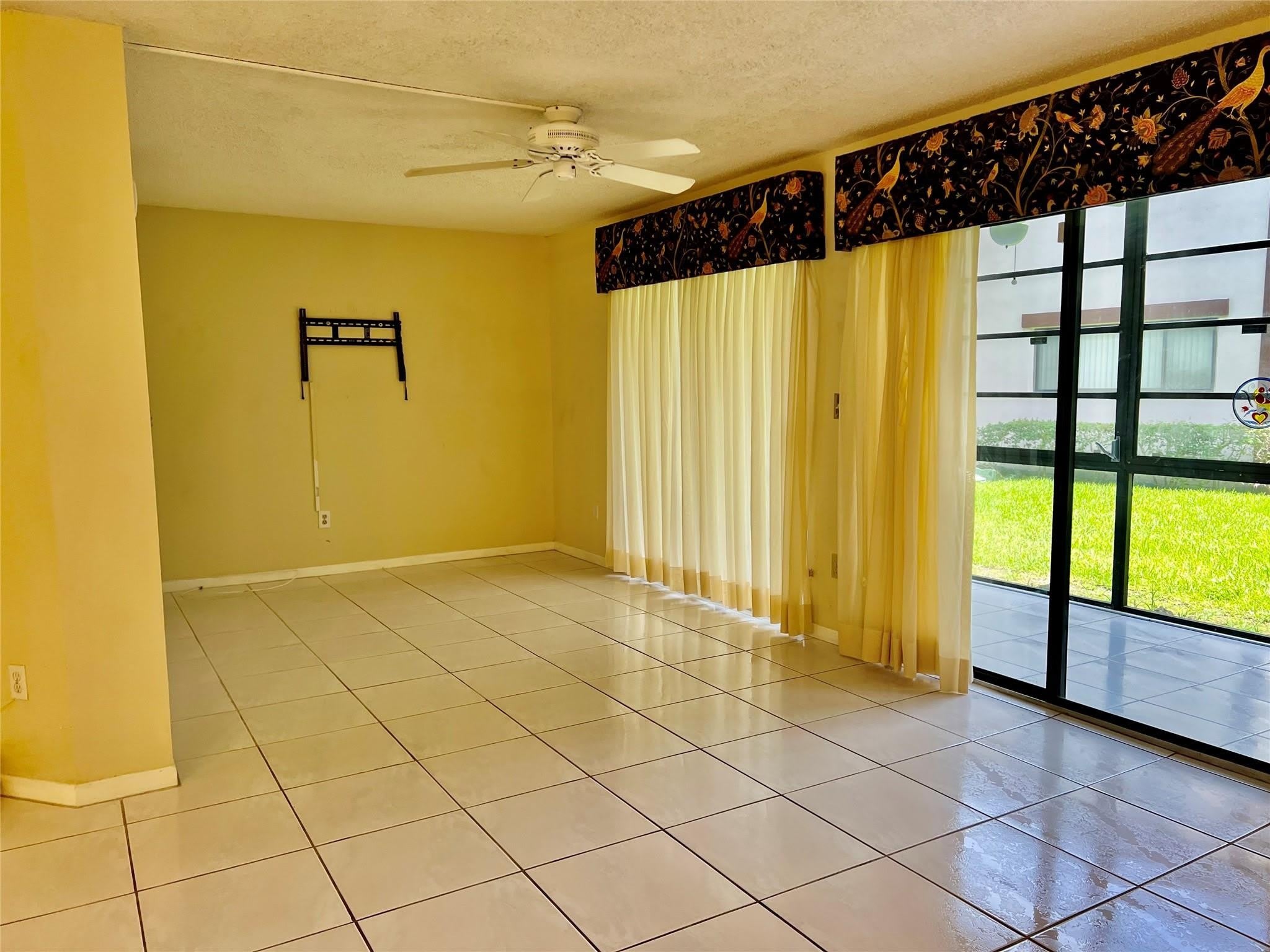 9718 S BELFORT Circle – photo 5