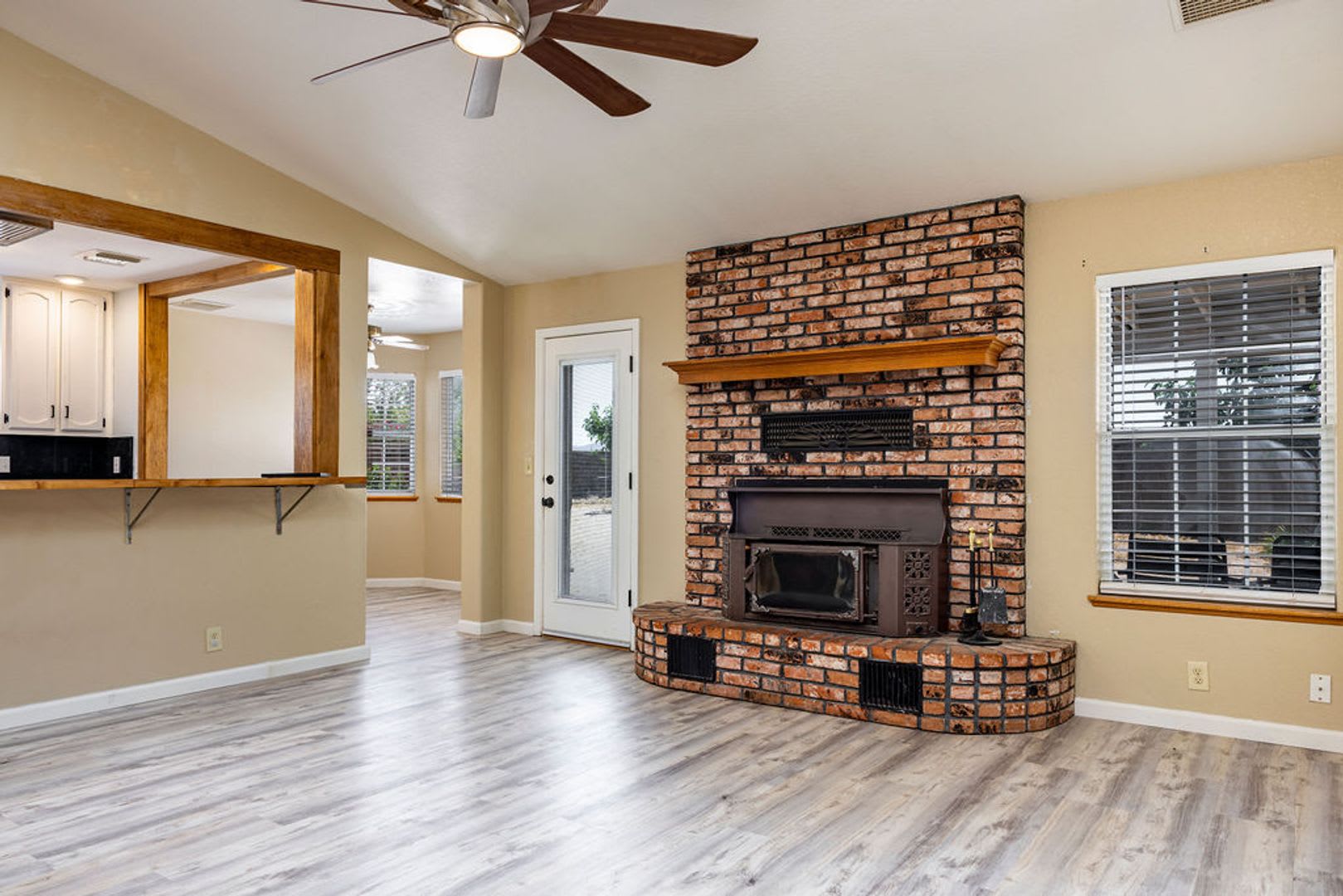 NORTHWEST SOLAR HOME – photo 4