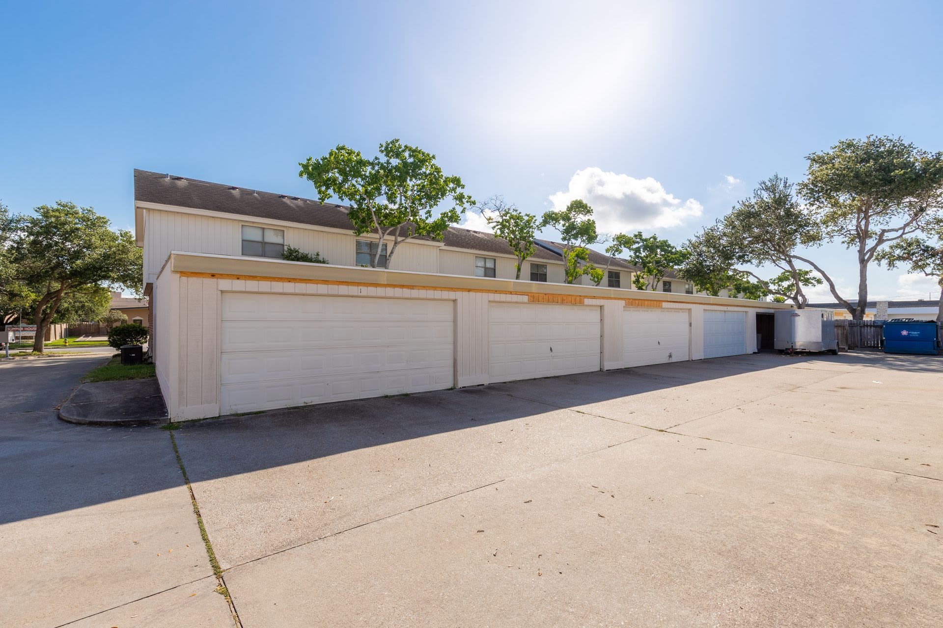 Ridgeway Townhomes on Burnham Drive – photo 4