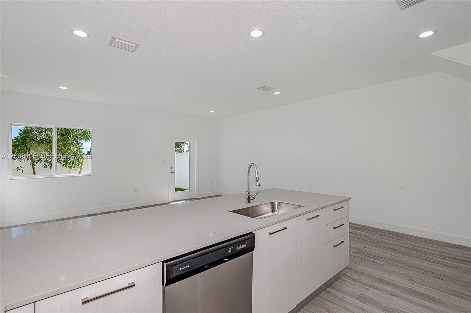 635 NW 30 Terrace, Pompano Beach, FL 33069 – photo 2