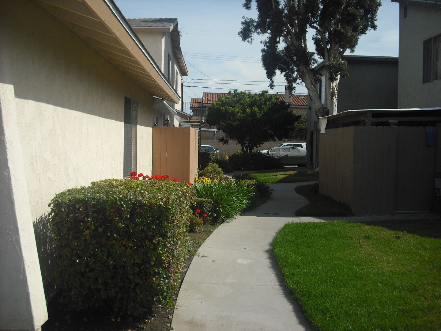 Gorgeous 2 story 2 bedroom 2 bath Townhome – photo 3