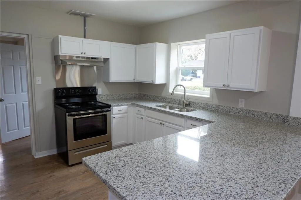 2201 De Kruif Court – photo 4